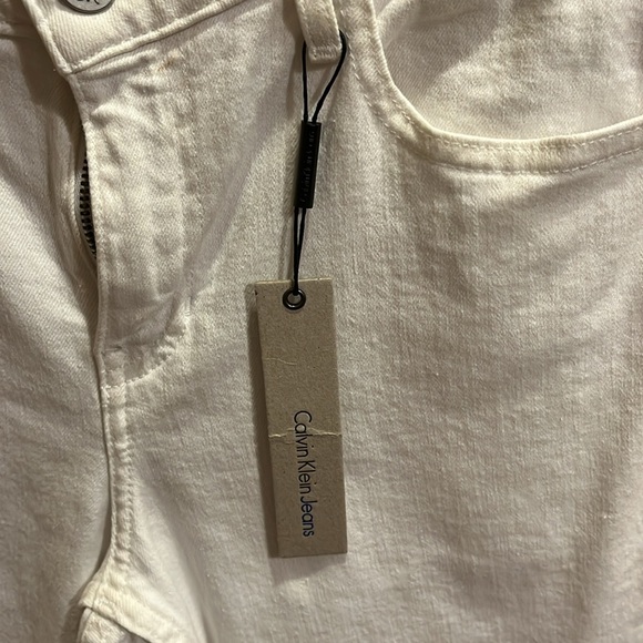 Calvin Klein Capri Jeans - Picture 2 of 4